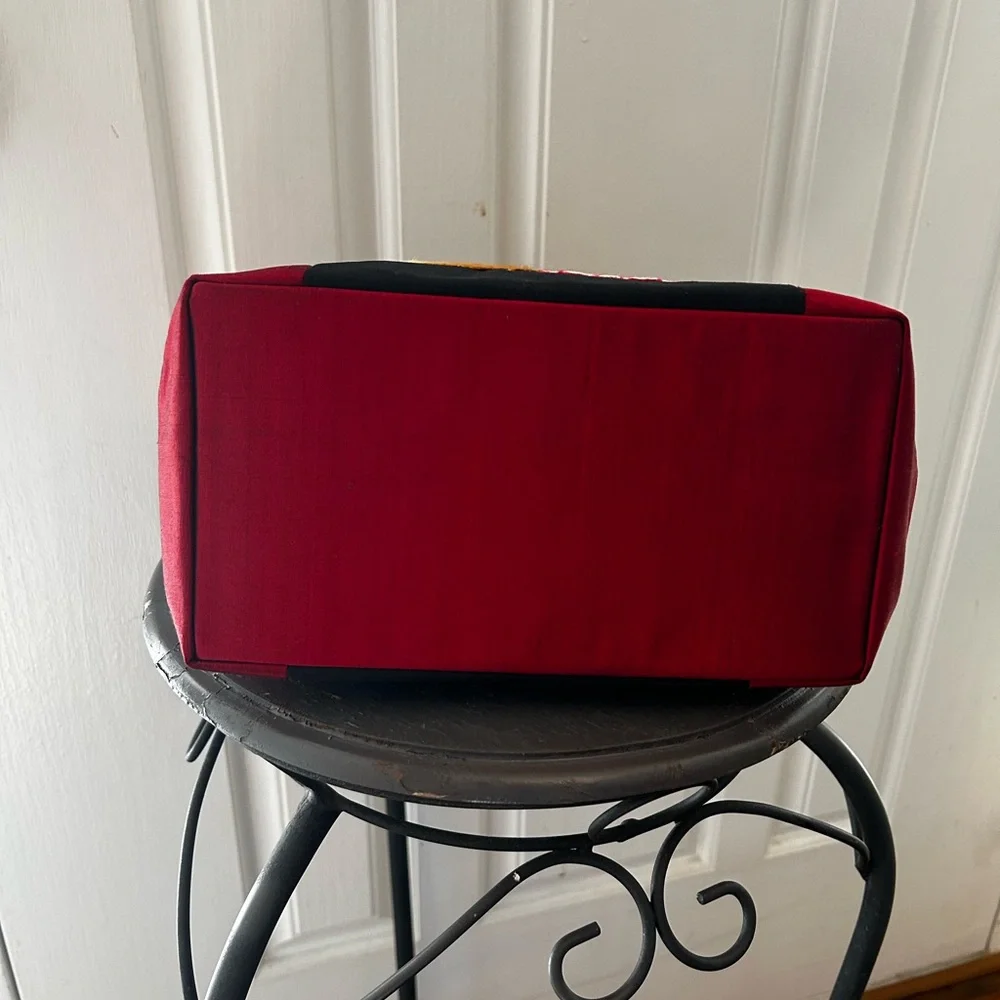 Yen Linh Vintage‎ Red and Black Floral Embroidered Women's Bag